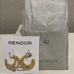 NWT rendor Gold twisted double Hoop Earrings
